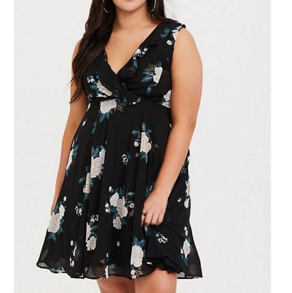 torrid Dresses & Skirts - Torrid Black Floral Chiffon Skater Dress